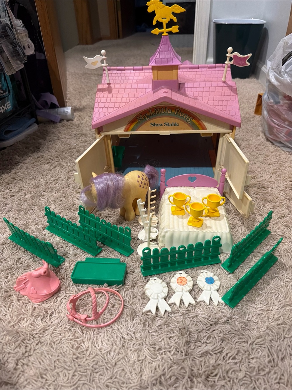 My Little Pony Pink and Purple Show Stable Playset with Green Accessories